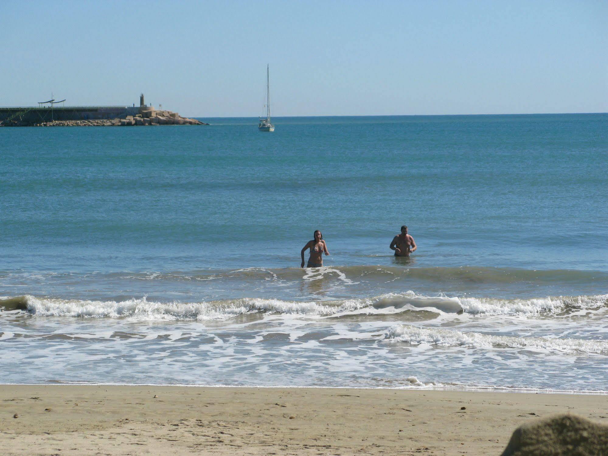 ארנאלס דל סול Arenales Playa By Mar Holidays מראה חיצוני תמונה